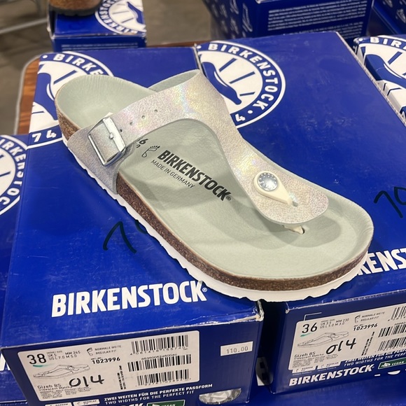 Birkenstock Gizeh BS Color: Iridescent Matcha normal/regular fit.  Vegan - Picture 6 of 6